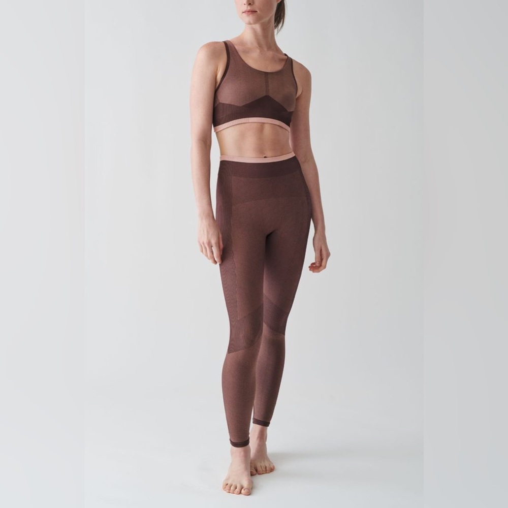 COS Active Seamless Performance Sports Leggings and Bra Set